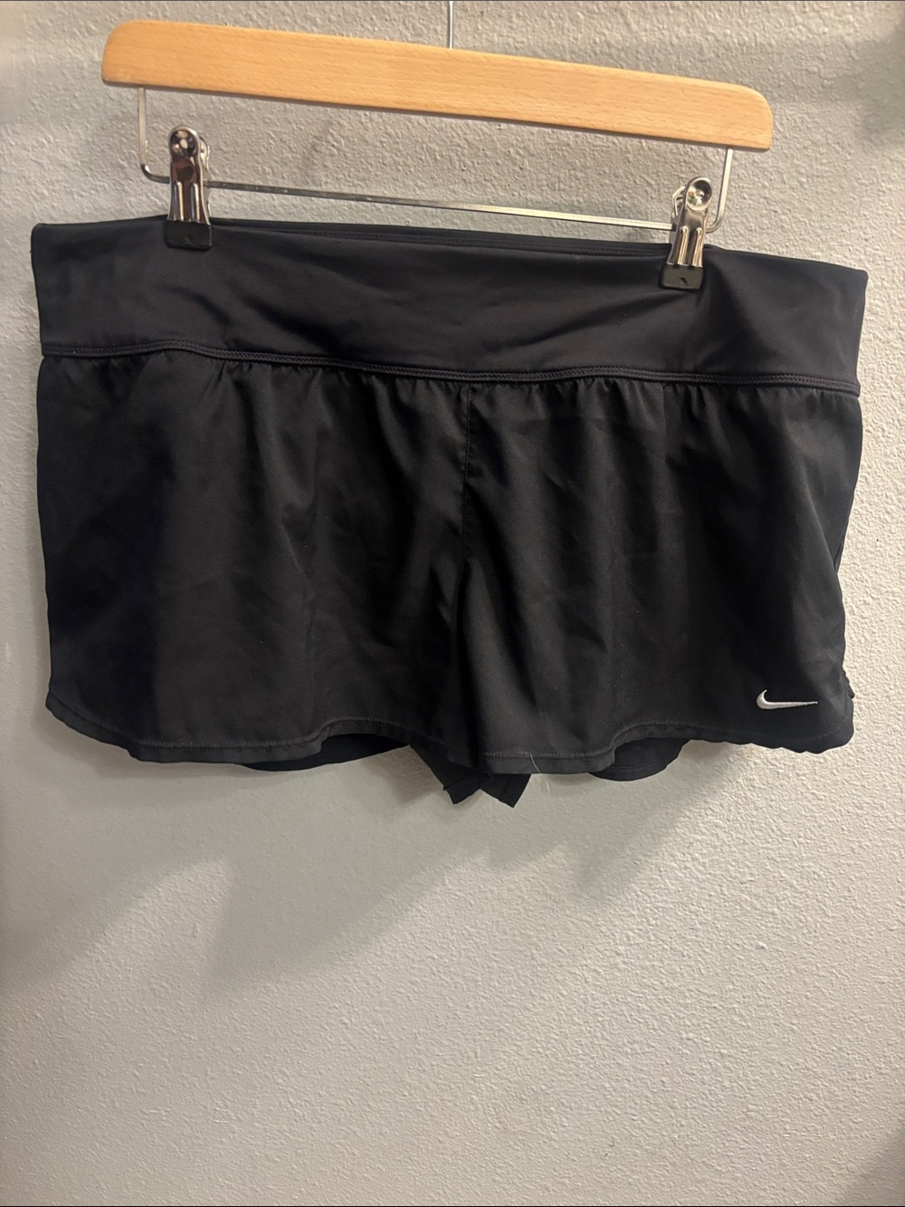 Nike Black Women's Tennis Skort with Built-In Shorts